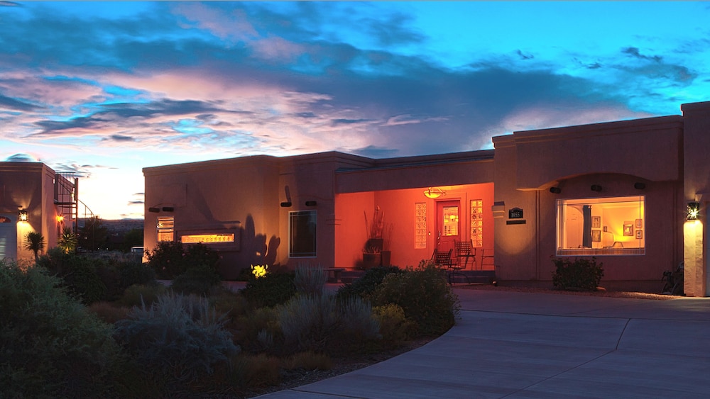 Dreamkatchers Lake Powell Bed Breakfast 7/57