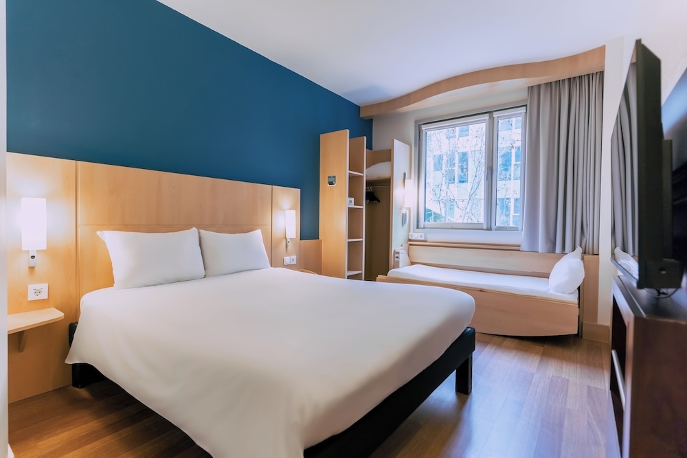 Ibis Barcelona Plaza Glories 22 25/75