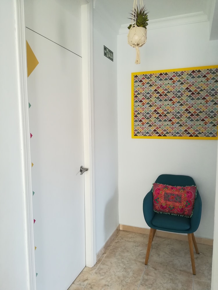 La Moraga De Poniente Malaga Hostel 57/71