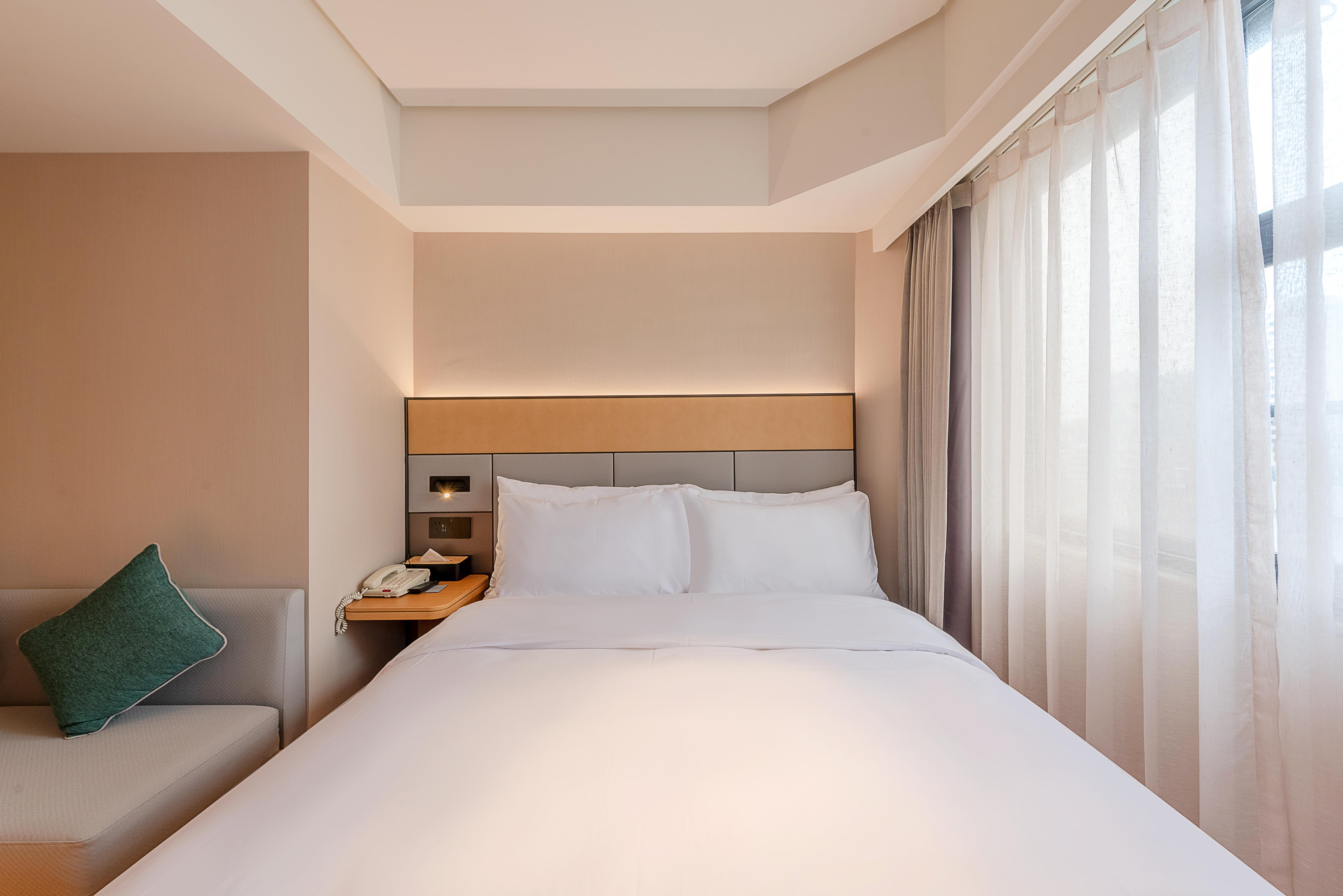 JI Hotel (Guangzhou Beijing Road Pedestrian Street Ximenkou Subway Station) 12/27