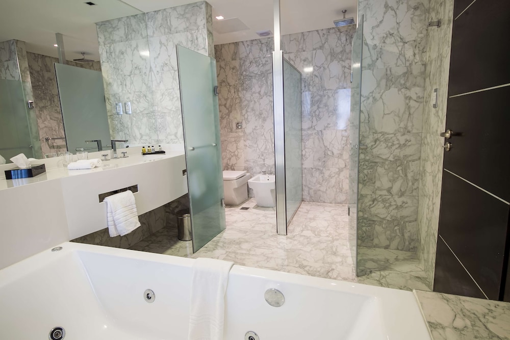 Hilton Garden Inn Santiago del Estero 27/78