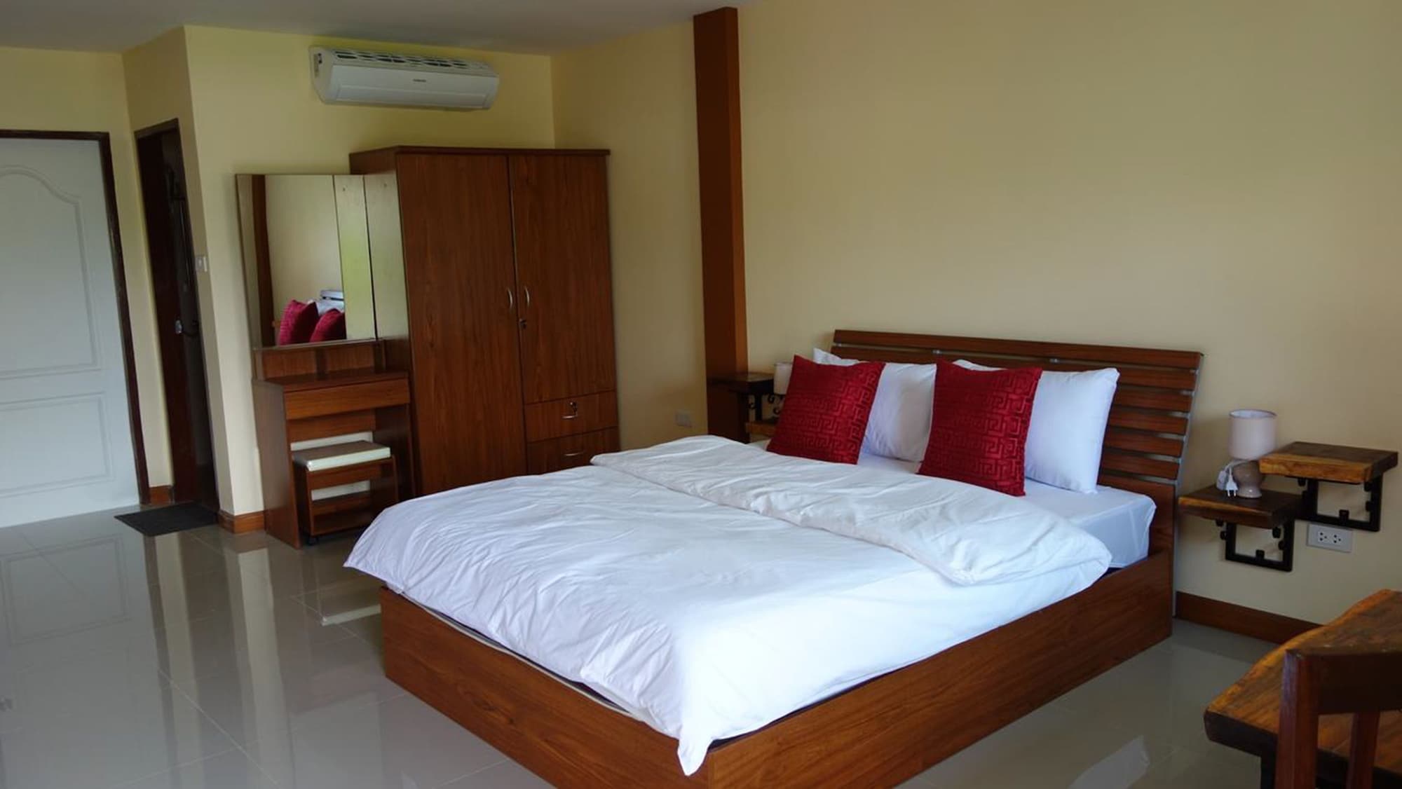STANDARD, MULTIPLE BEDS