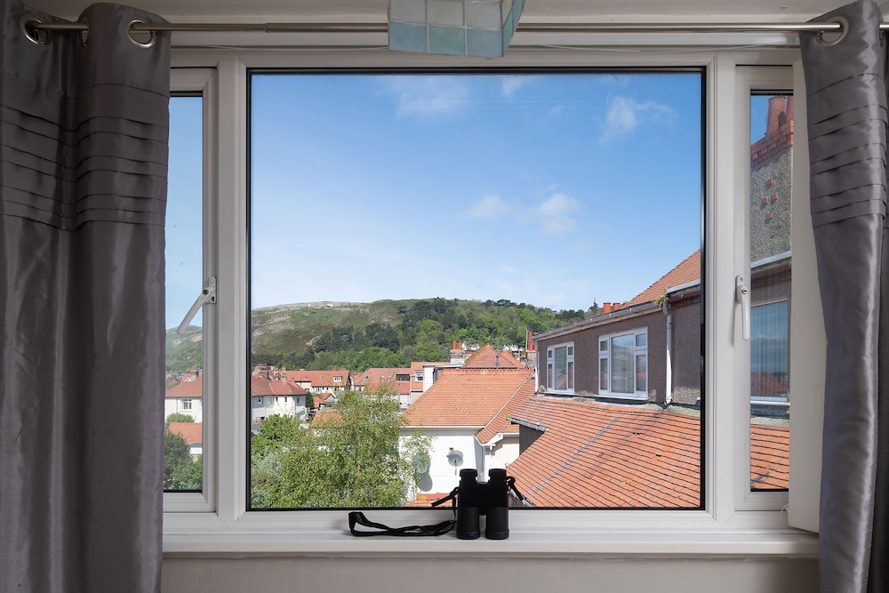 Rosaire Guest House 39/43