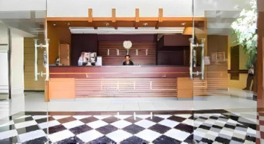 Hotel Bintang Solo 10/50