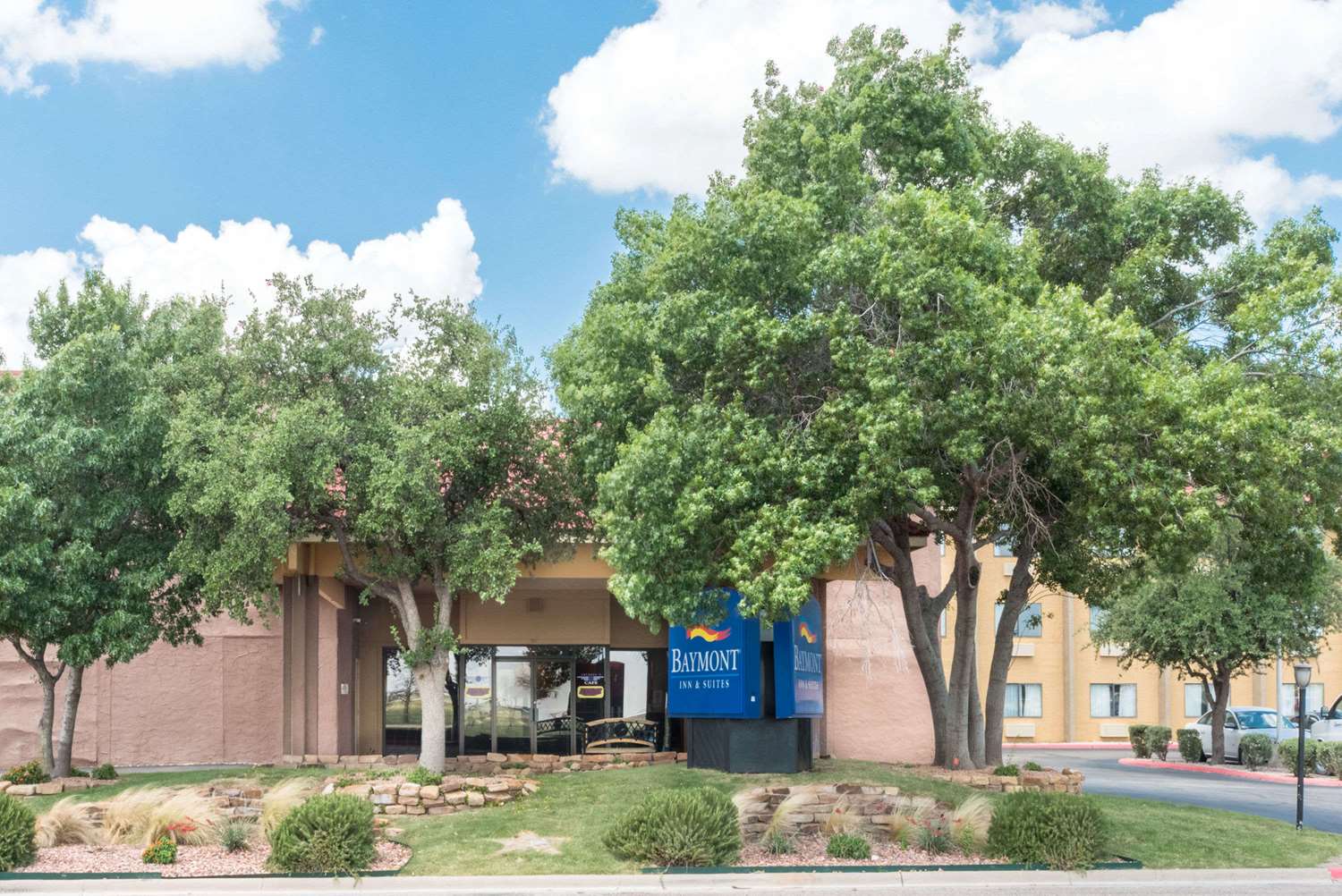Baymont By Wyndham Midland Airport 30/32