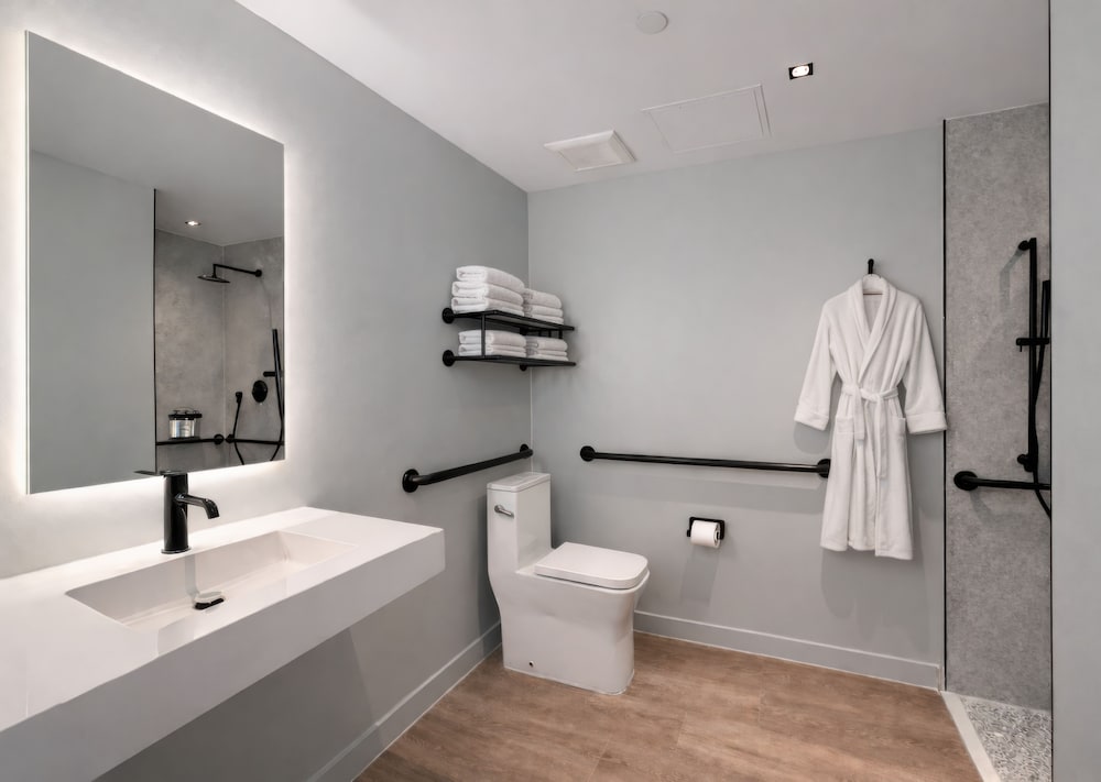Dolce by Wyndham Miami Beach 57/59
