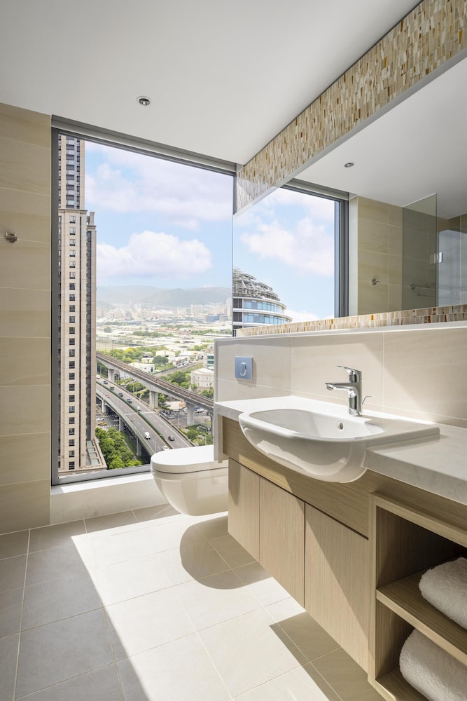 Hyatt Place New Taipei City Xinzhuang 49/50