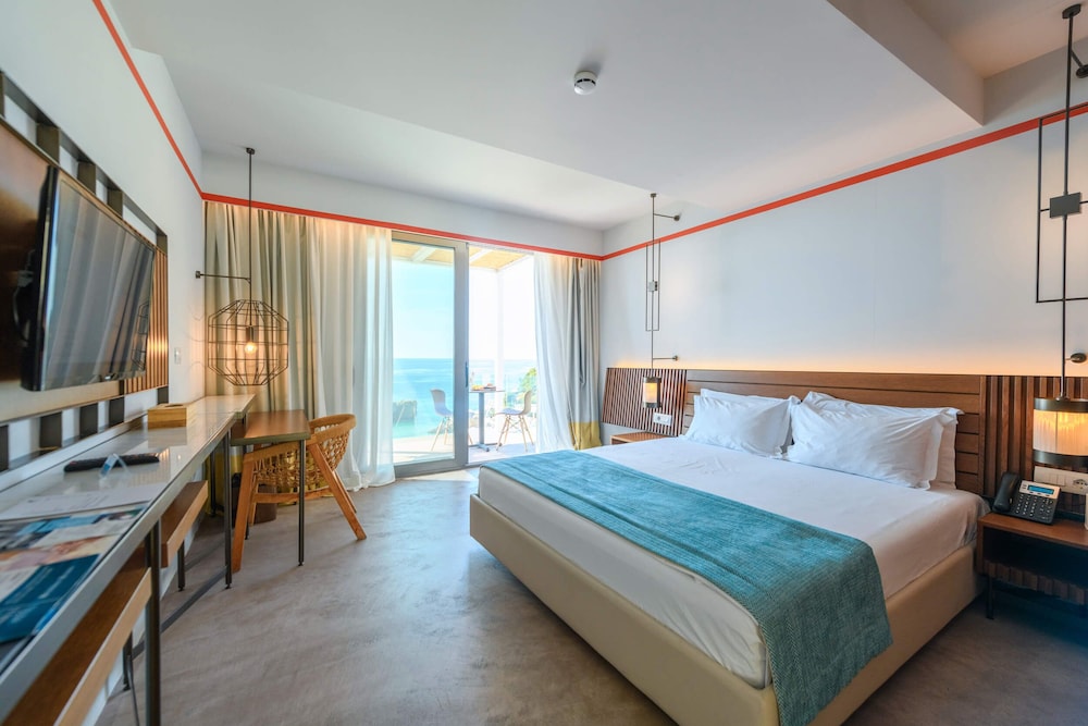 Folie Marine Beach Hotel & Club - Soleil Resort 10/46
