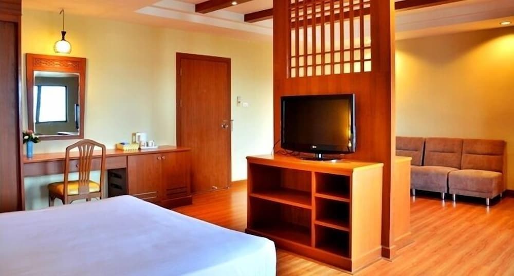 Friendlytel Hotel 12/48