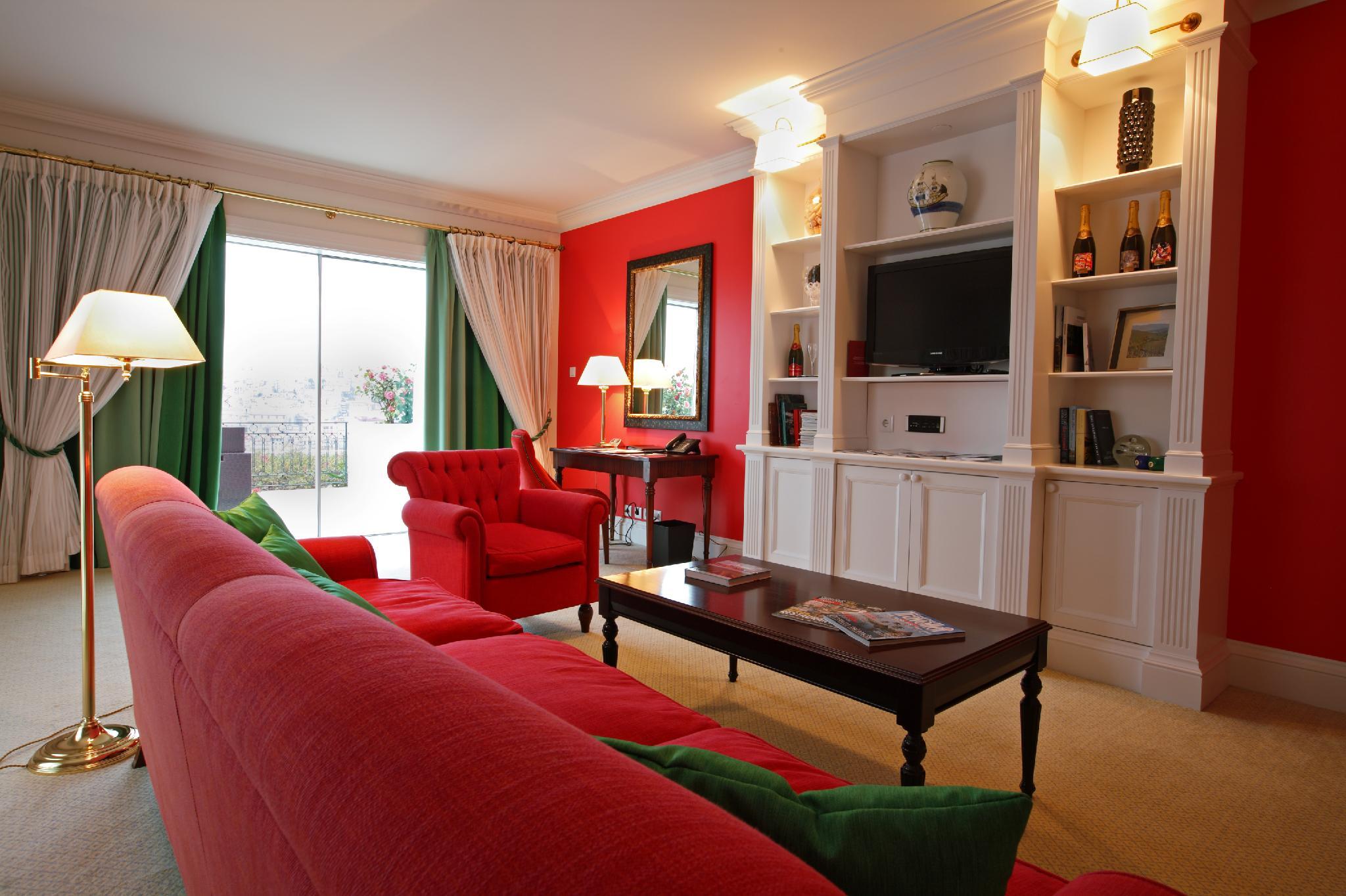 Panoramic, Deluxe, Suite, City and River View