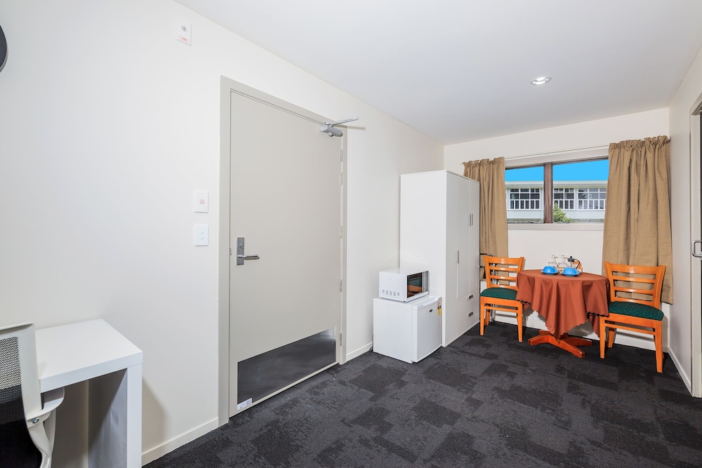 Greenlane Motel 14/19