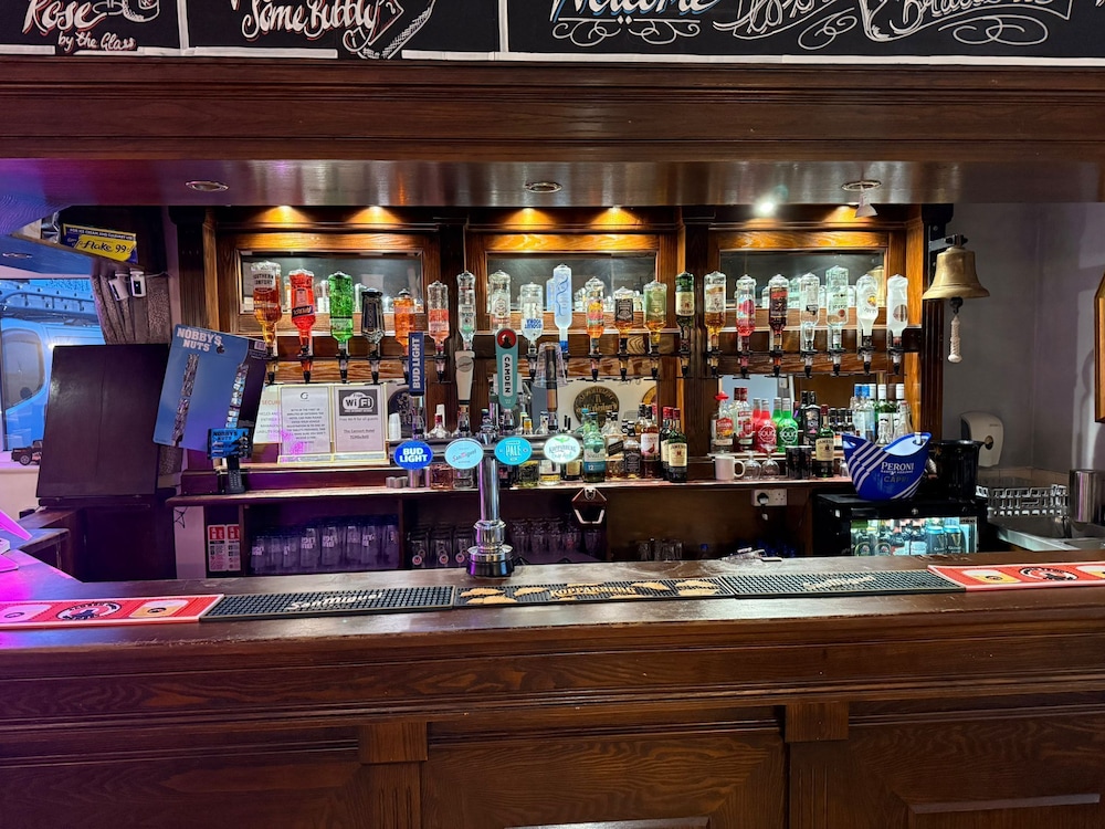 CONSORT HOTEL 5/51