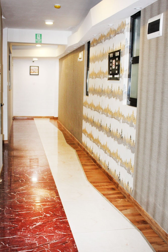 Westend Hotel 5/62