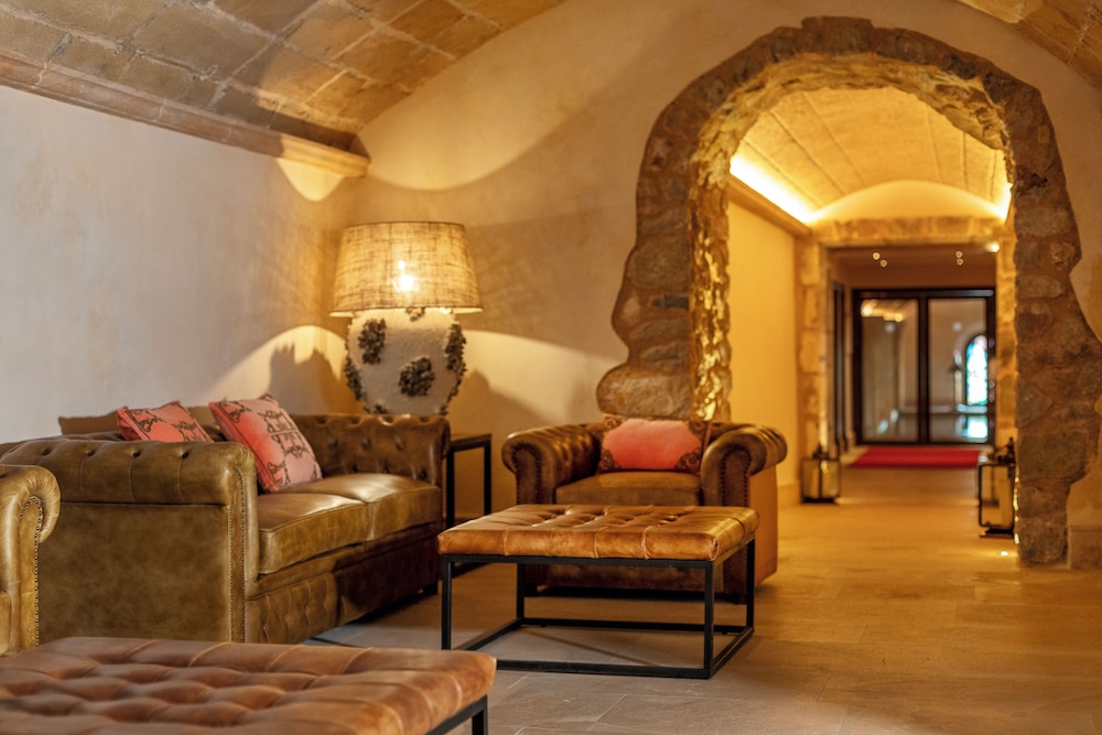 Hotel Creu de Tau Art and Spa - Adults Only 88/111