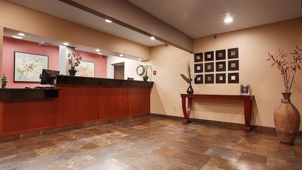 Best Western Plus Altoona Inn 7/43