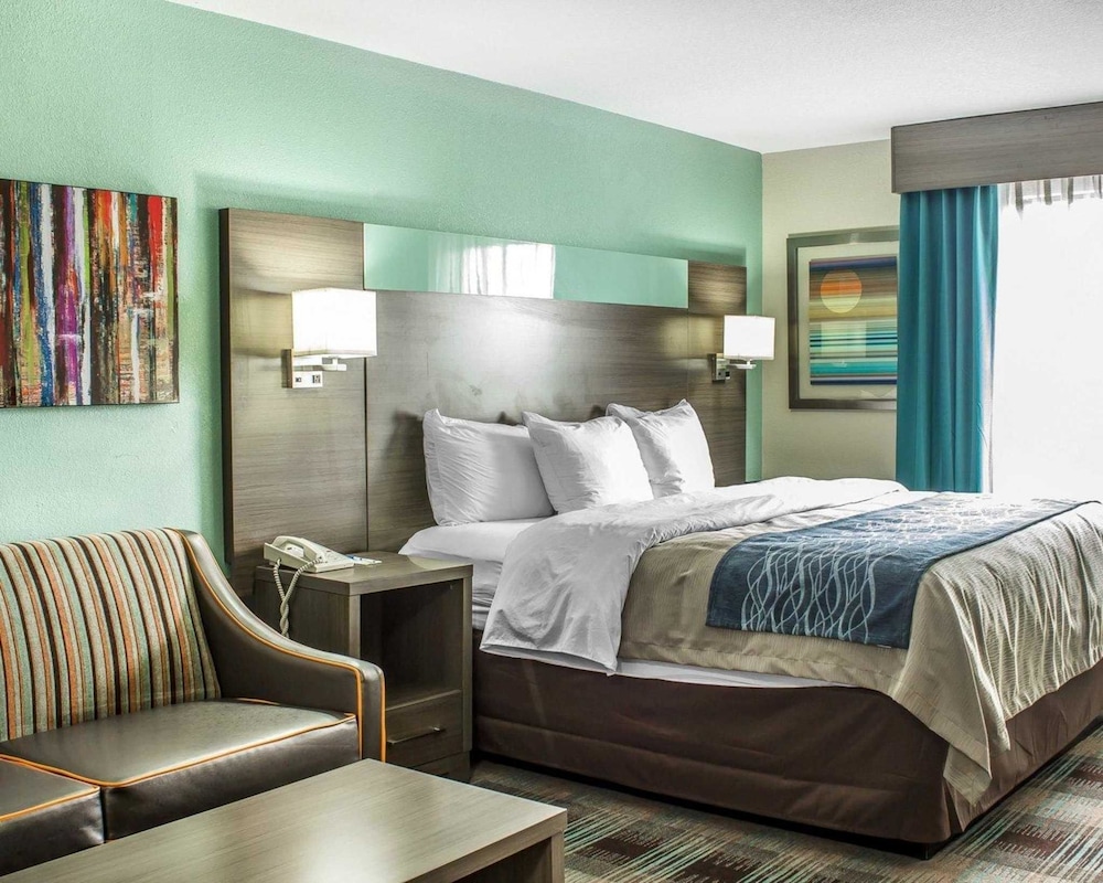 Comfort Inn Dunn 14/30