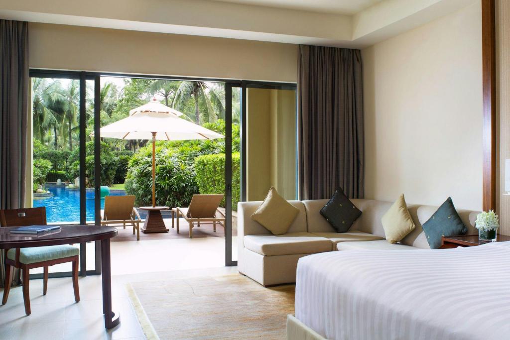 Guest Room, King Bed, Courtyard View, Pool Side, Balcony, Pool Access