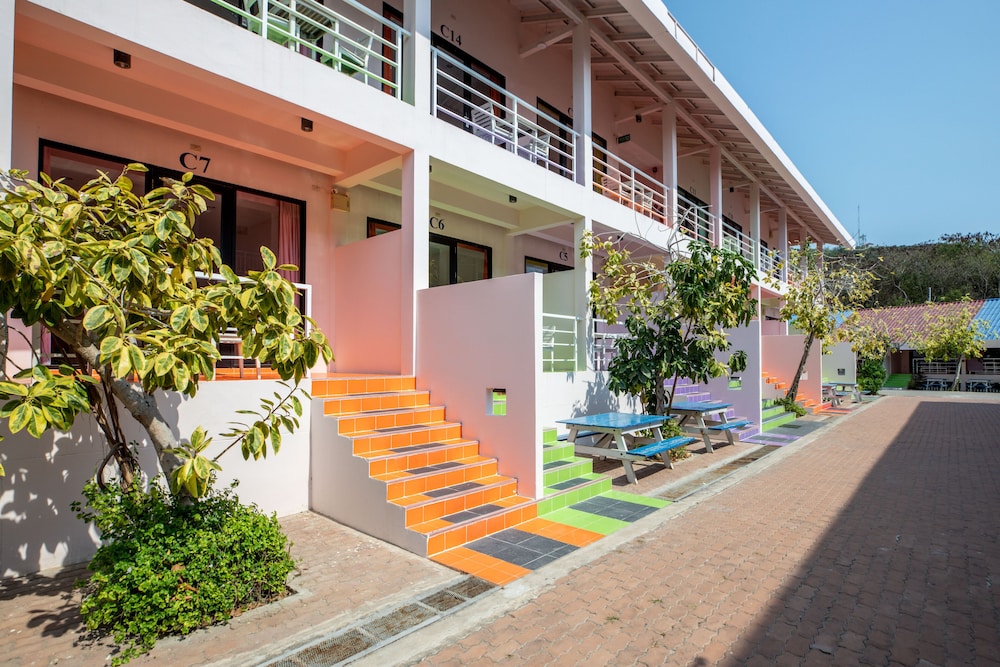 Xanadu Beach Resort 41/50