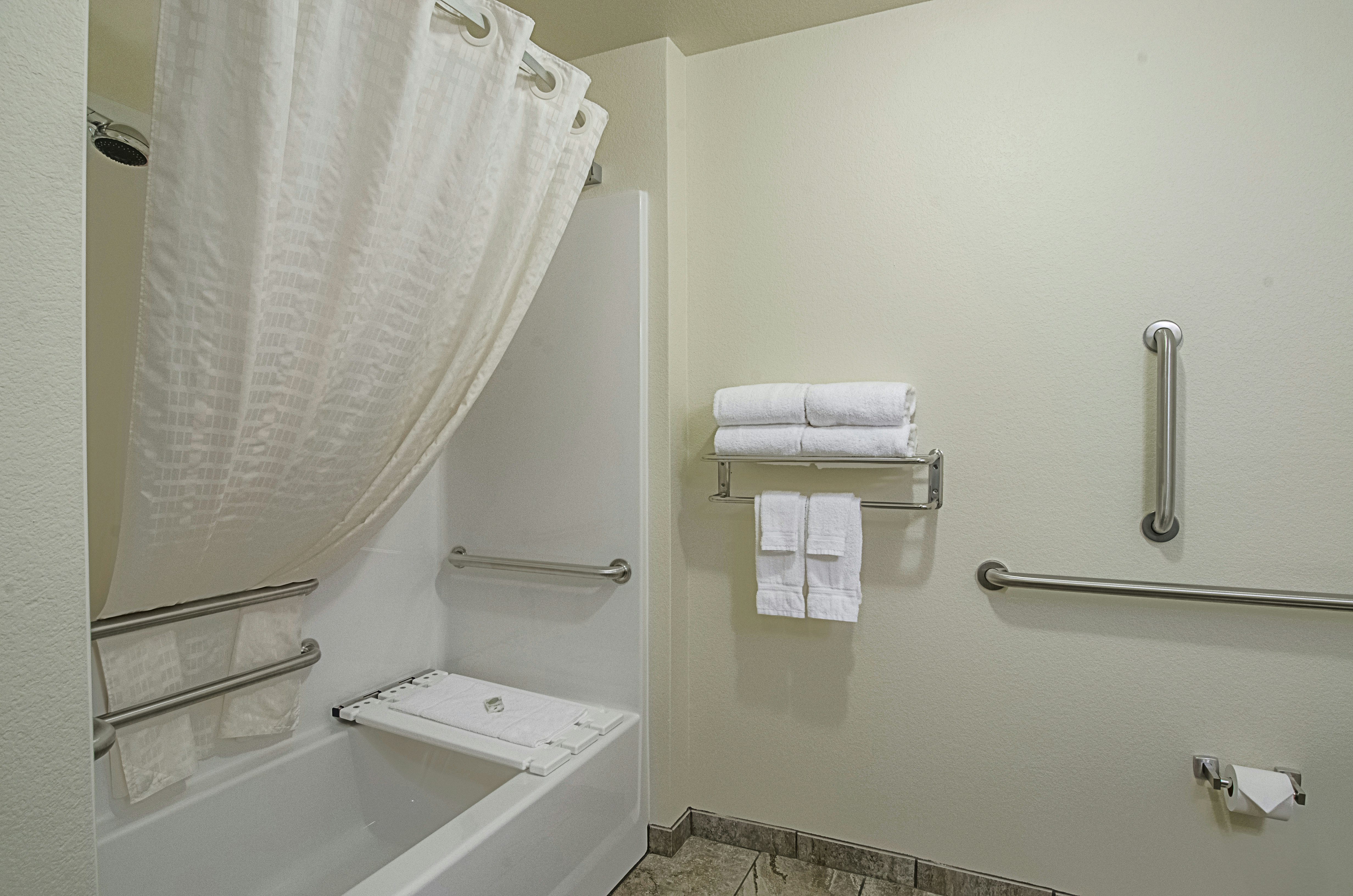 Cobblestone Inn & Suites - Guernsey 53/57