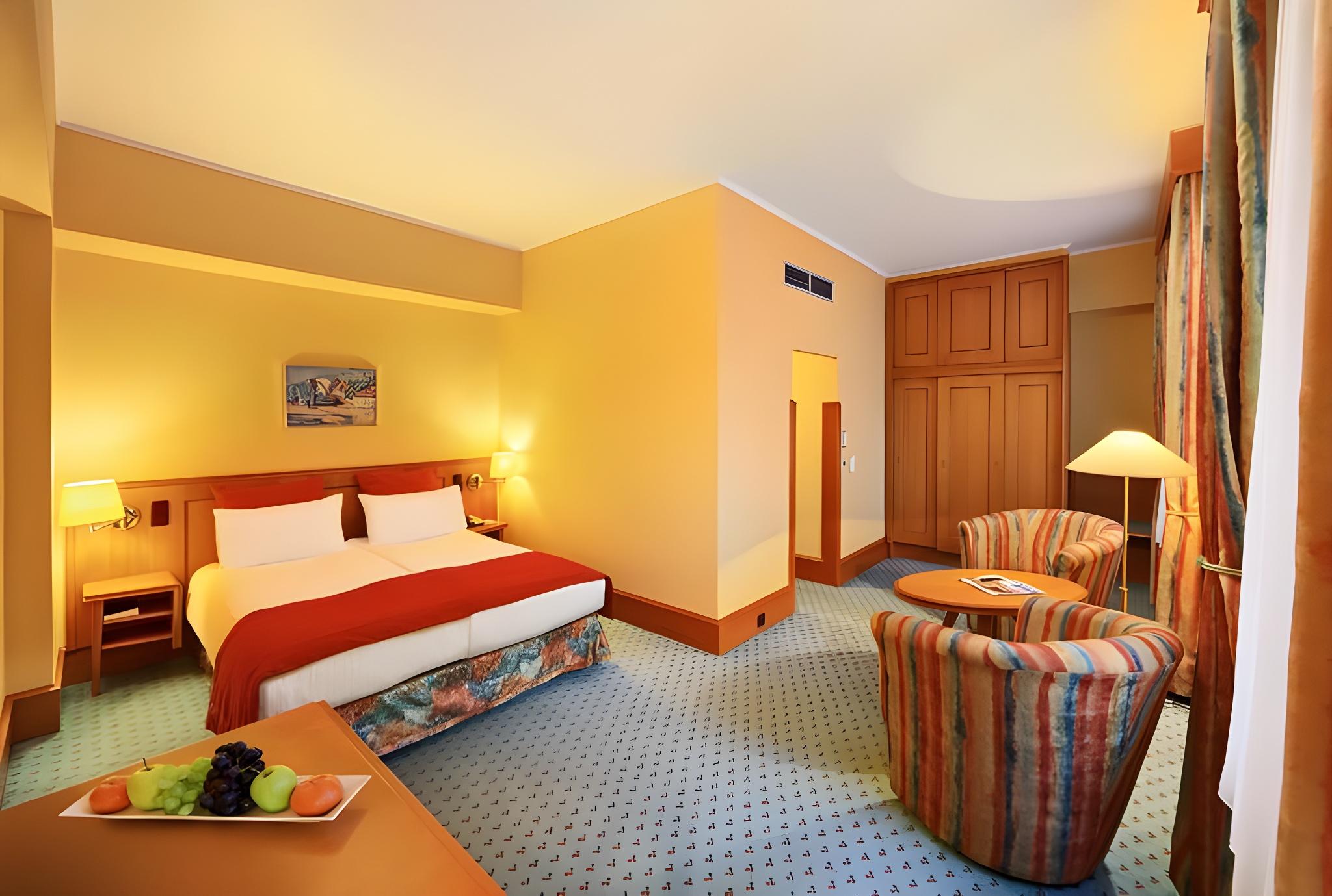 Standard, Single, Grand Hotel International 5/5