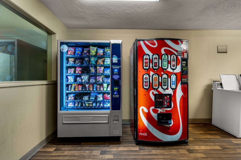 サバーバン スタジオズ ヒューストン ノース I-45 写真4