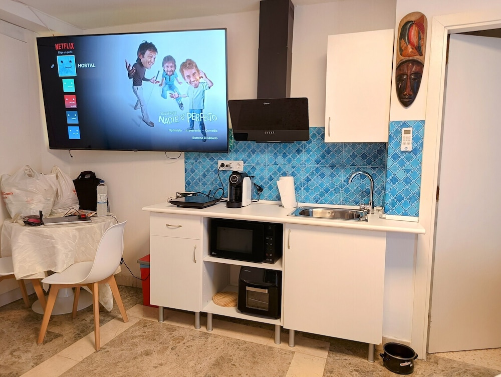 Hostal estudios 32/48
