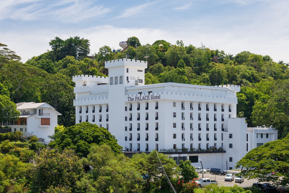 The Palace Hotel Kota Kinabalu 5/50