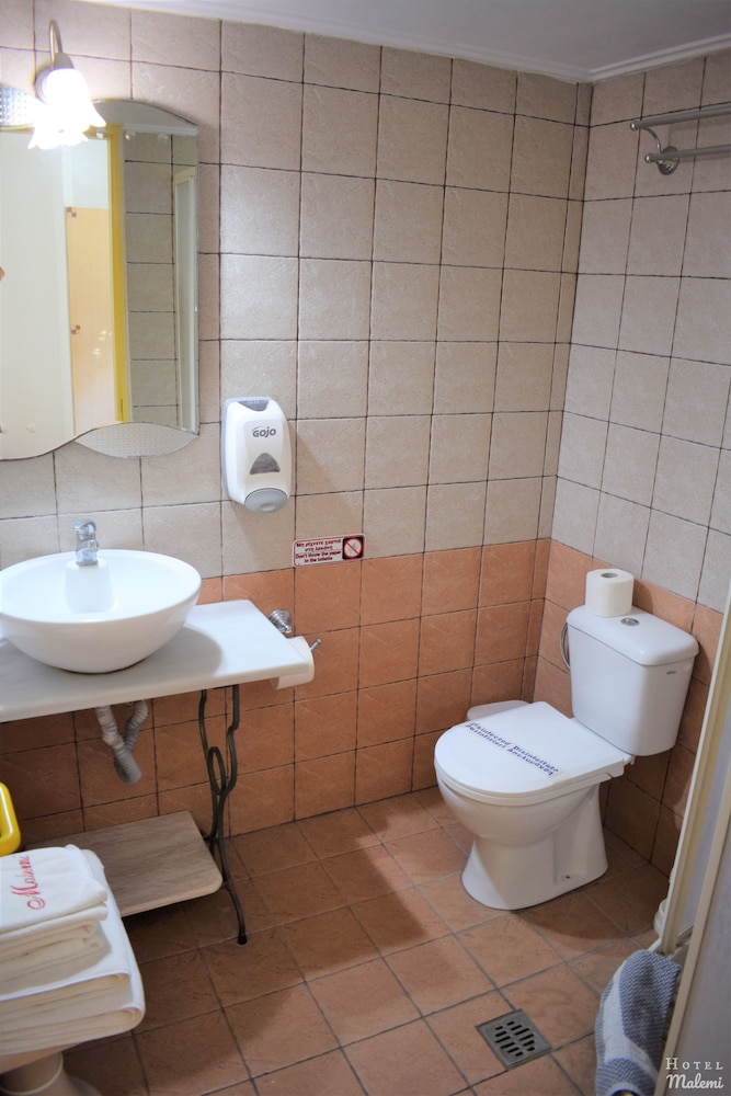 Malemi Organic Hotel 52/56