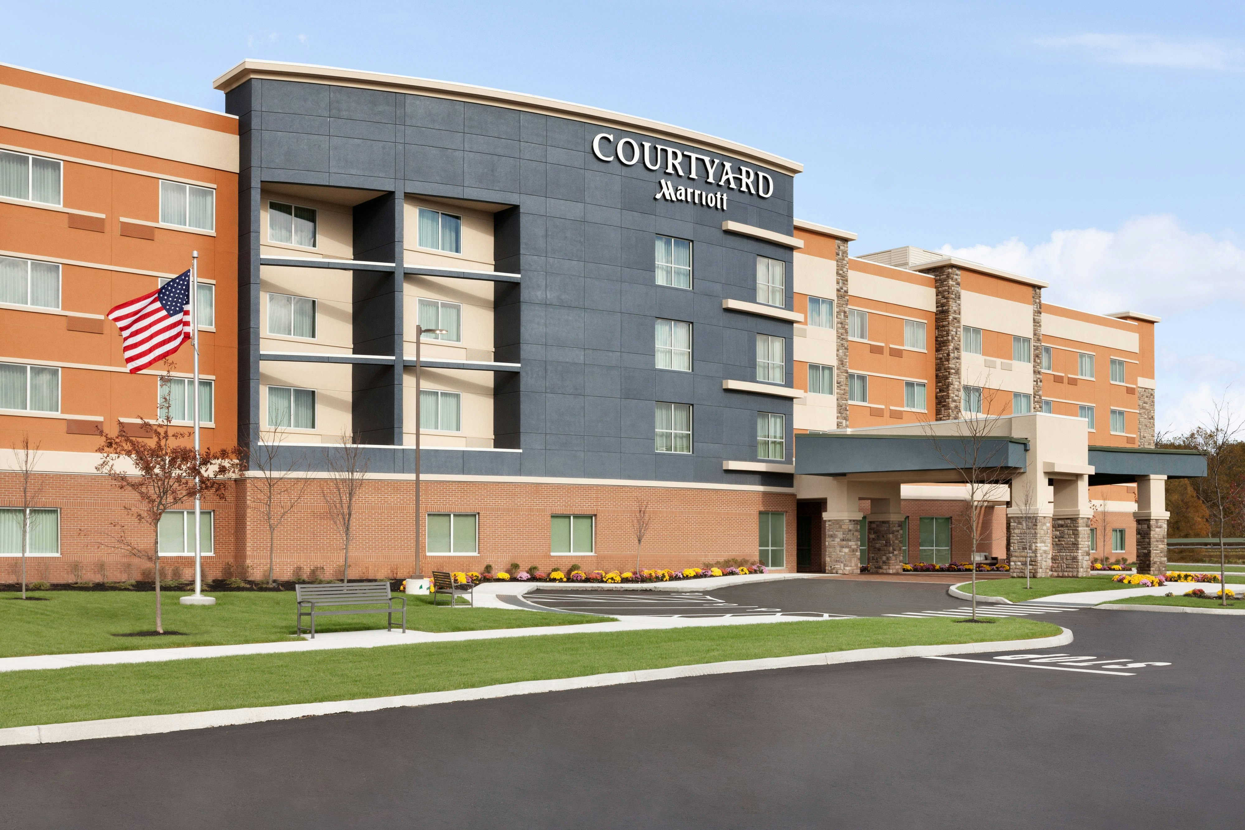 Courtyard By Marriott Boston Dedham/Westwood 46/46