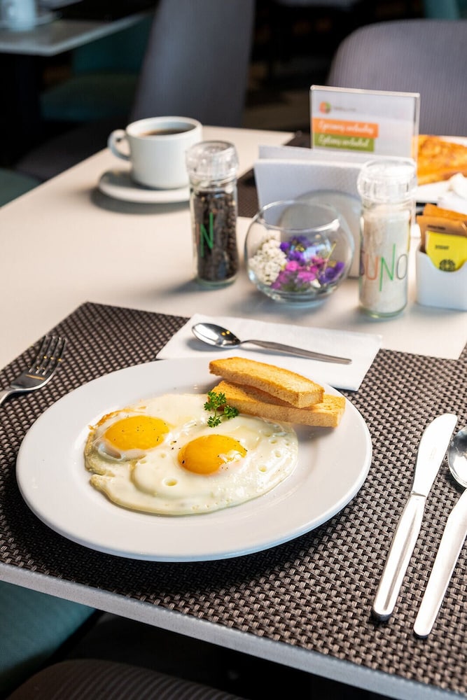 Park Inn by Radisson Tacna 36/50