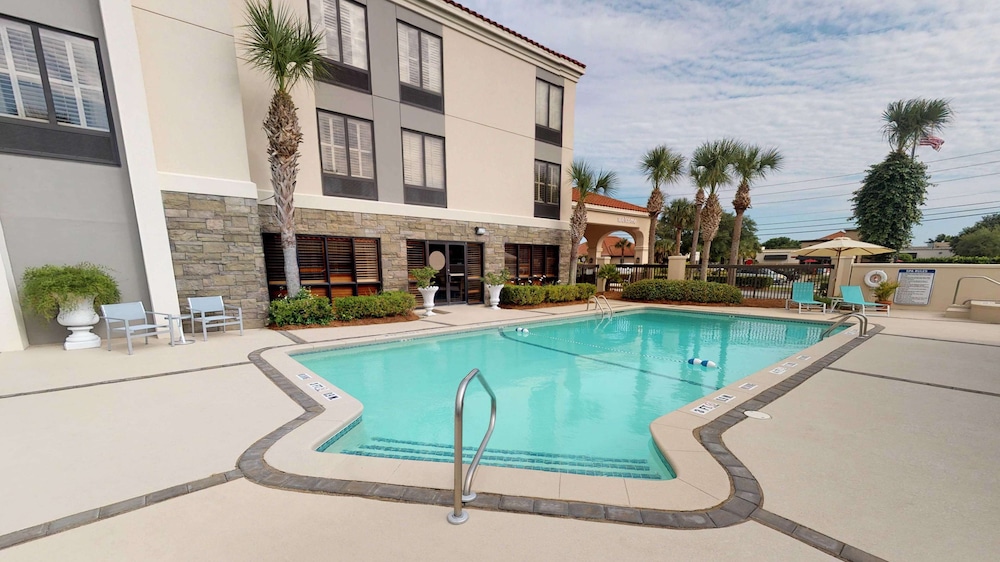 Hampton Inn St. Simons Island 5/37