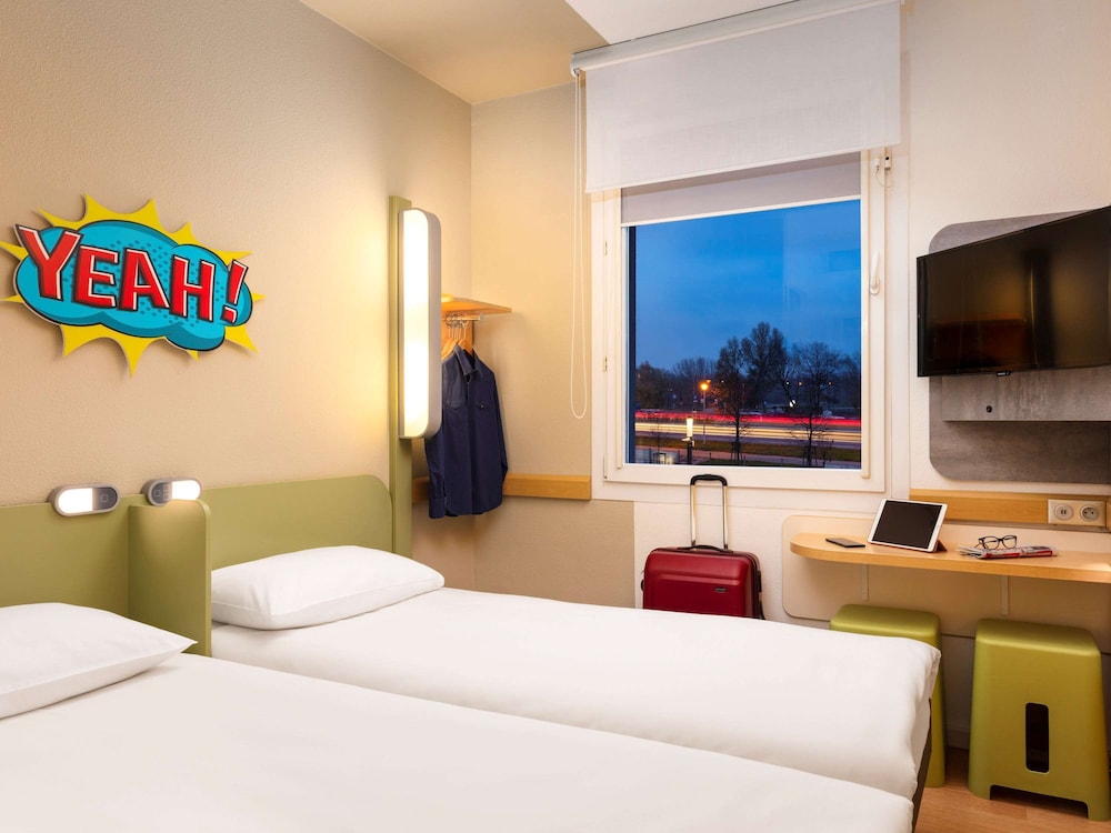 STANDARD, TWIN BEDS