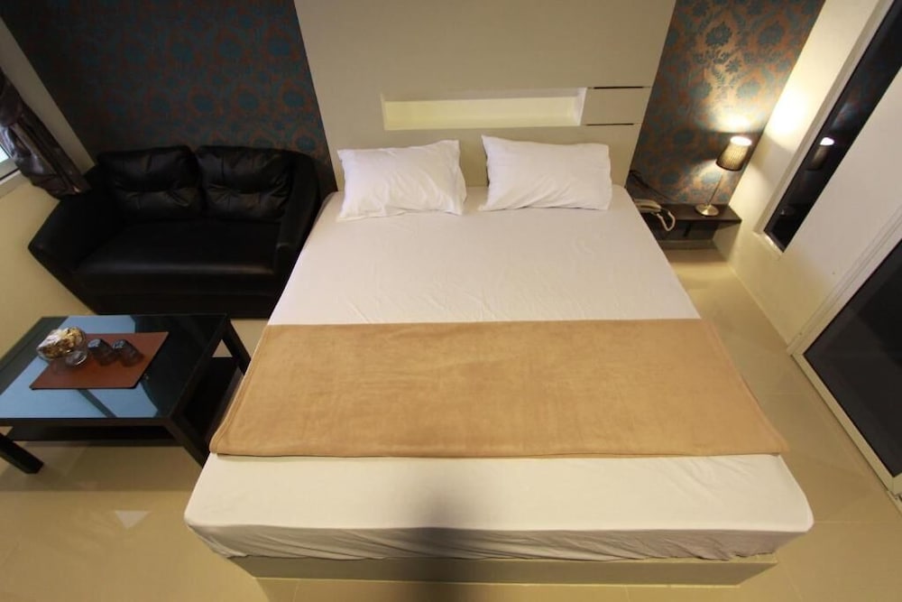 Bearing 26 Hotel 7/37
