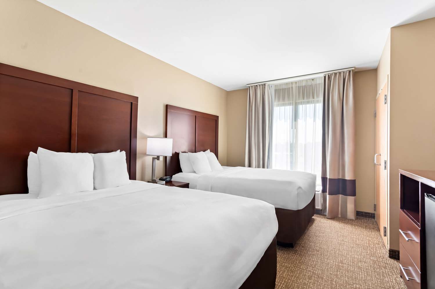 Comfort Suites Gulfport Central, MS 12/49