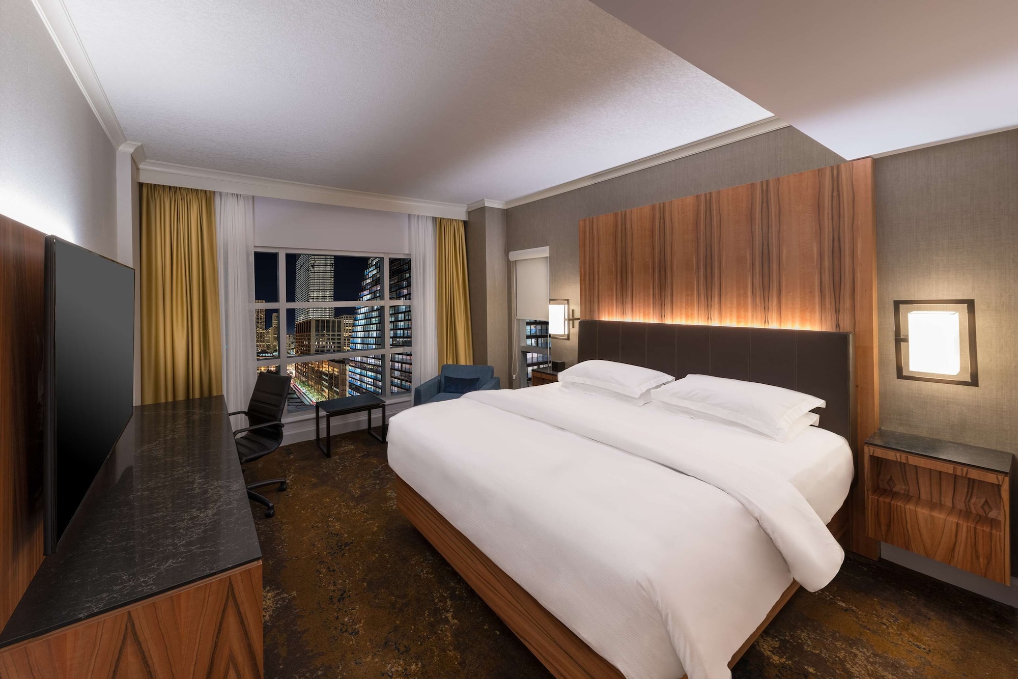 Room, King Bed, Corner