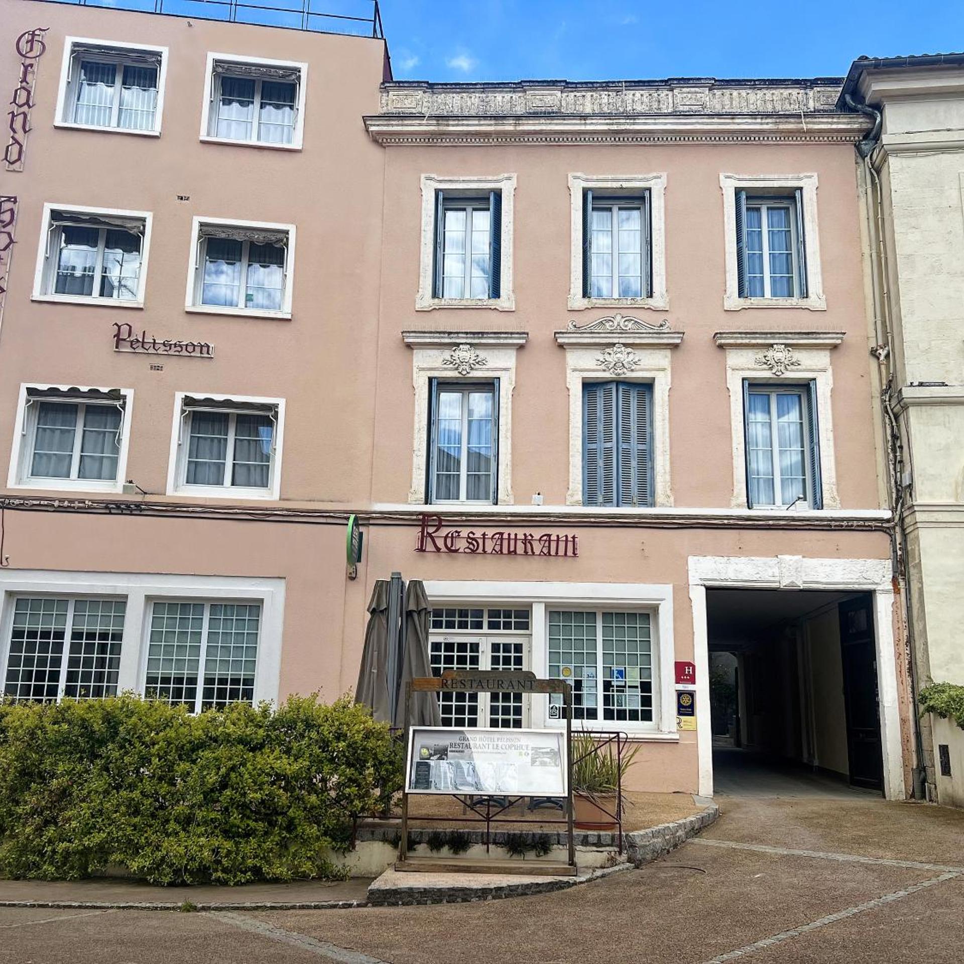 LOGIS GRAND HOTEL 40/51