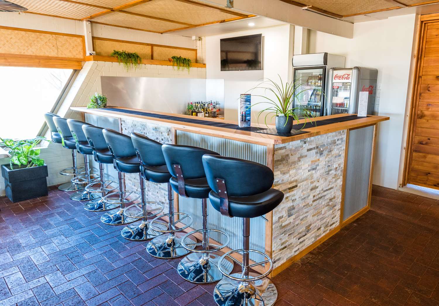 Hospitality Carnarvon, SureStay Collection By Best Western 8/54