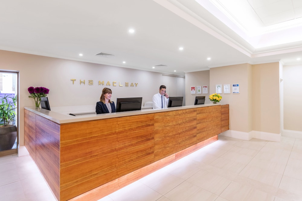 Macleay Hotel 6/46