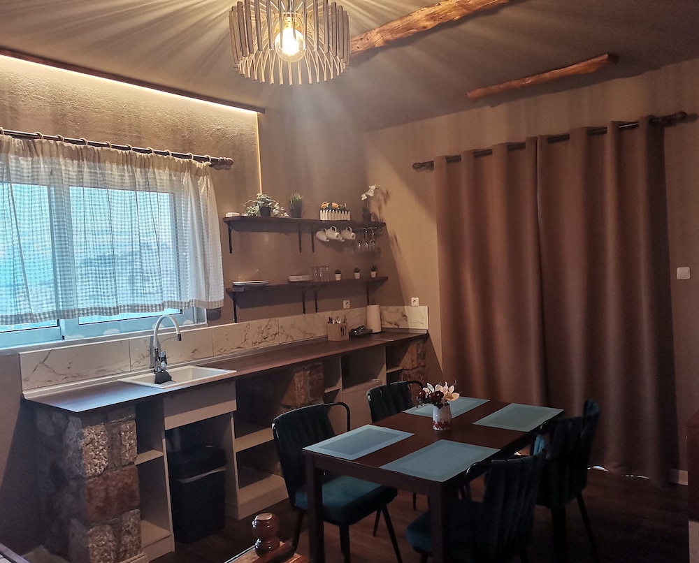 Hotel Ataviros 20/30