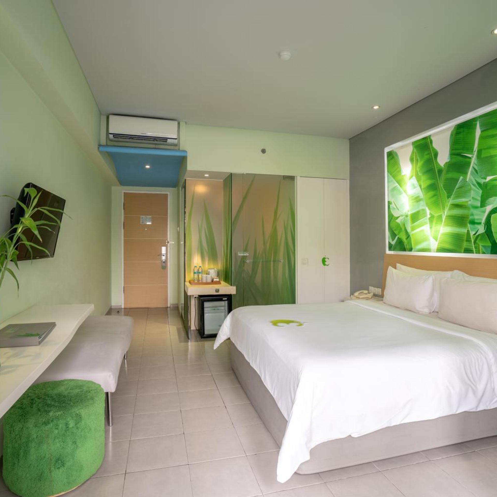Eden, Double or Twin Bed