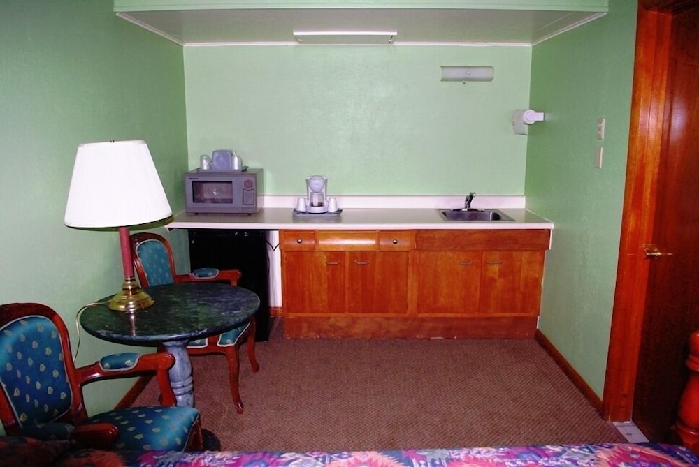 Blue Spruce Motel 5/5