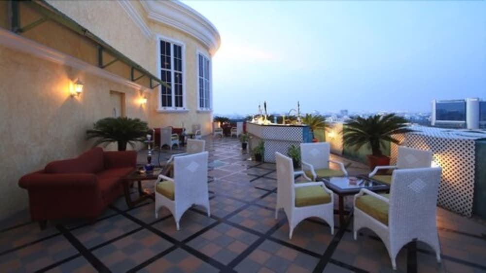 The Residency Towers Chennai 33/38