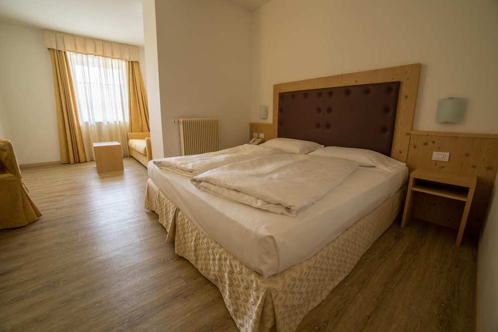 Alpen Hotel Eghel 13/68