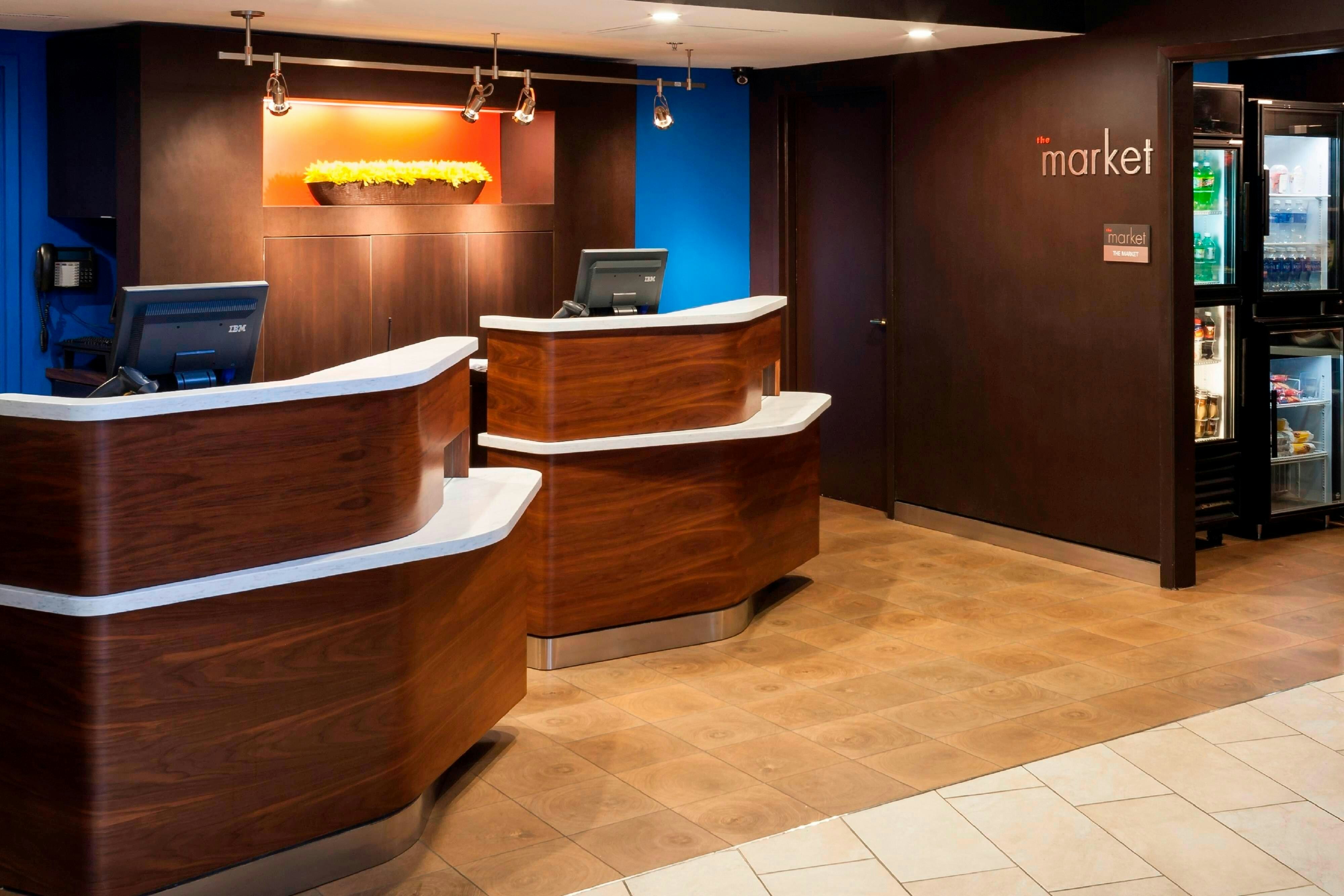 Lobby at Courtyard by Marriott San Diego - Rancho Bernardo, SAN DIEGO - CA