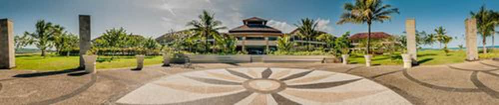 The Natsepa Resort Conference Center 40/44