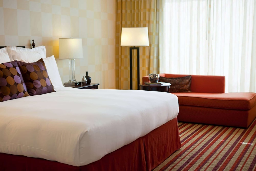 Wyndham Grand Oklahoma City Downtown 11/68