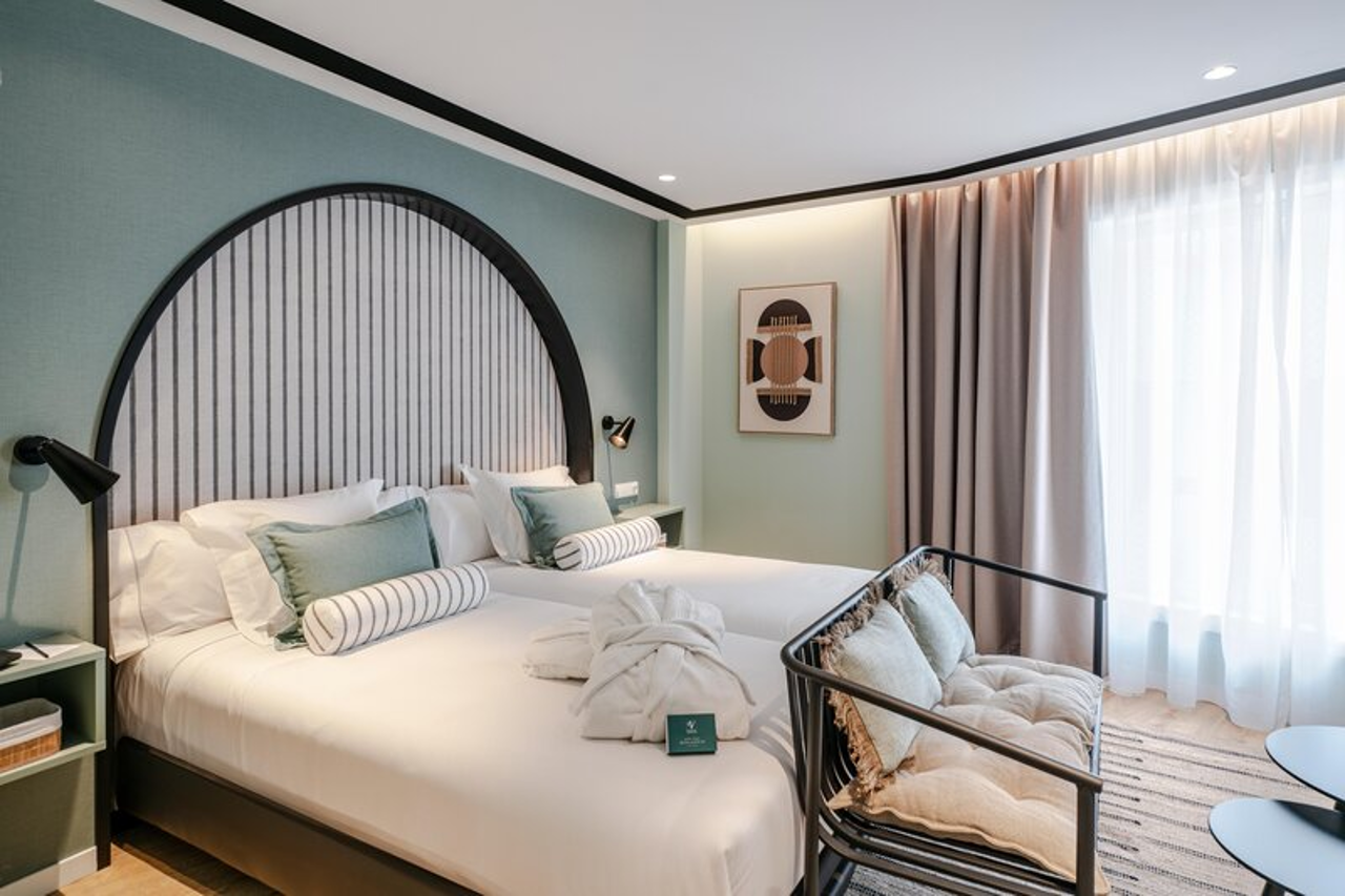 Hotel Vincci Bonjardim 79/131