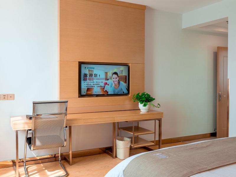 GreenTree Inn Jiangsu Suzhou Zhangjiagang Tangshi Town Yangzi Road Express Hotel 40/44