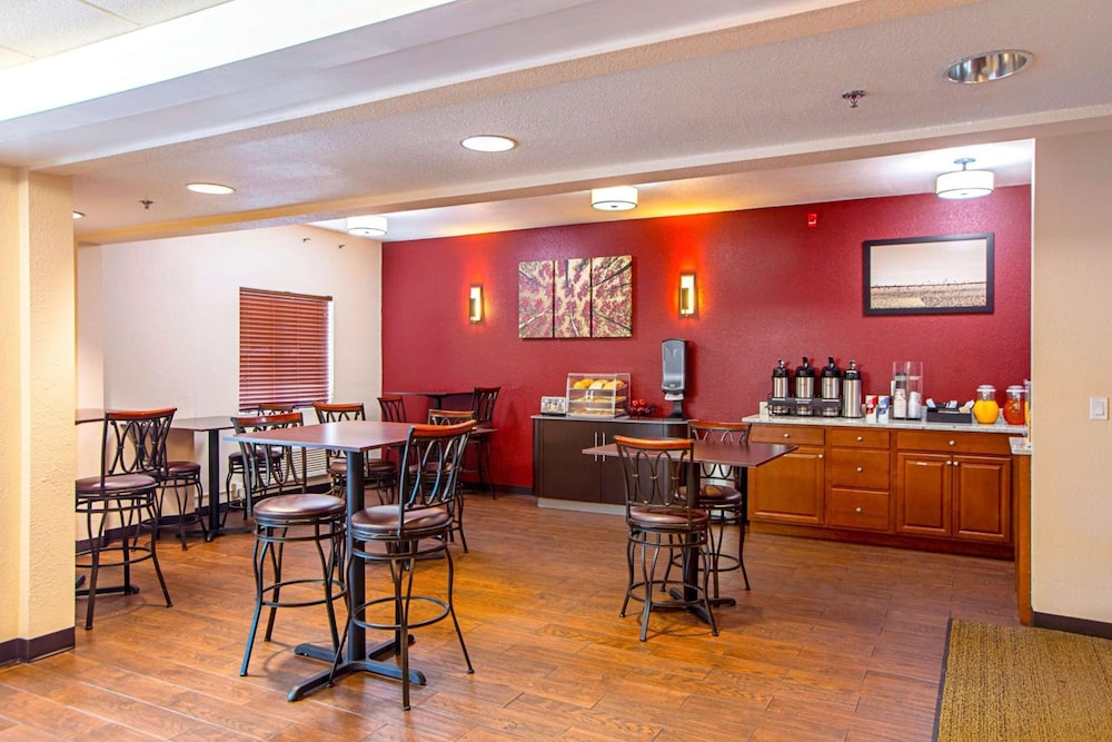 Seasons Inn Traverse City 32/45