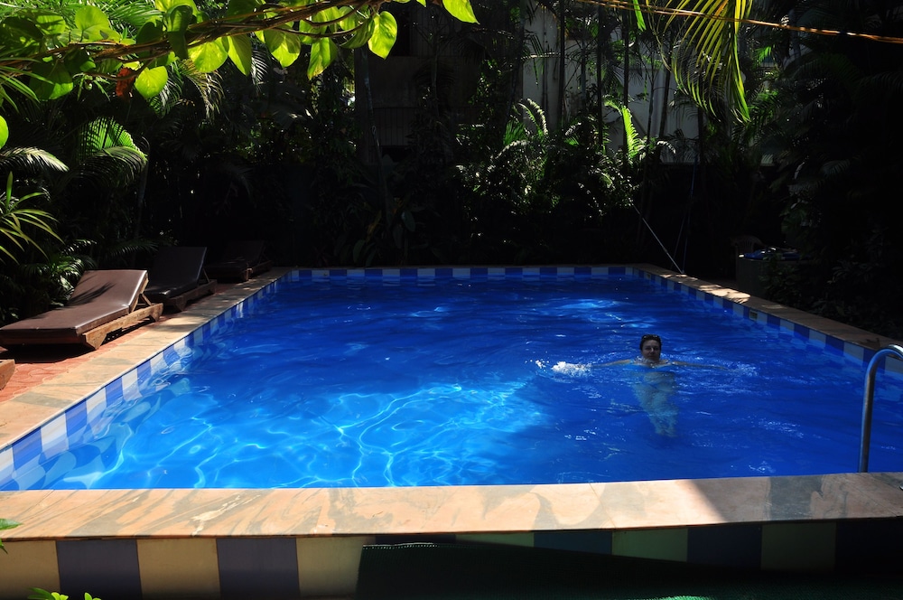 Villa Theresa Beach Resort 29/33